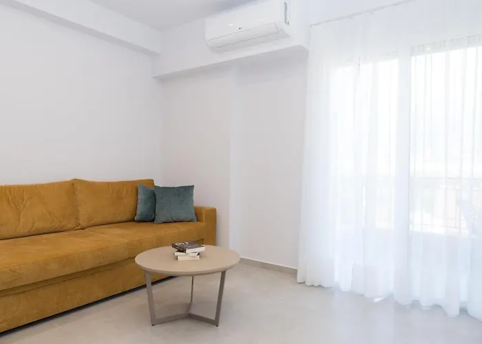 Naya Apartment *